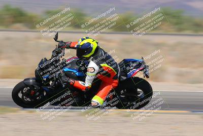 media/Oct-01-2023-SoCal Trackdays (Sun) [[4c570cc352]]/Turn 15 Inside (140pm)/
